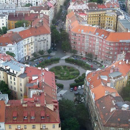 Cosy Apartment Under The Tower Prag Dış mekan fotoğraf